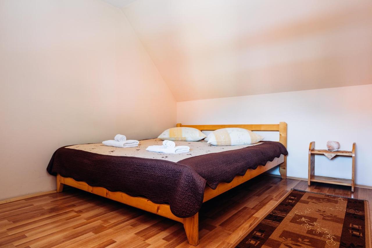 Iris Panzio Hotel Praid Buitenkant foto