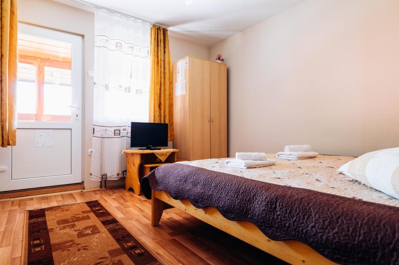 Iris Panzio Hotel Praid Buitenkant foto